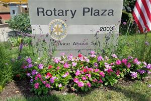 UPDATED Rotary Plaza: Mulch Day 2024